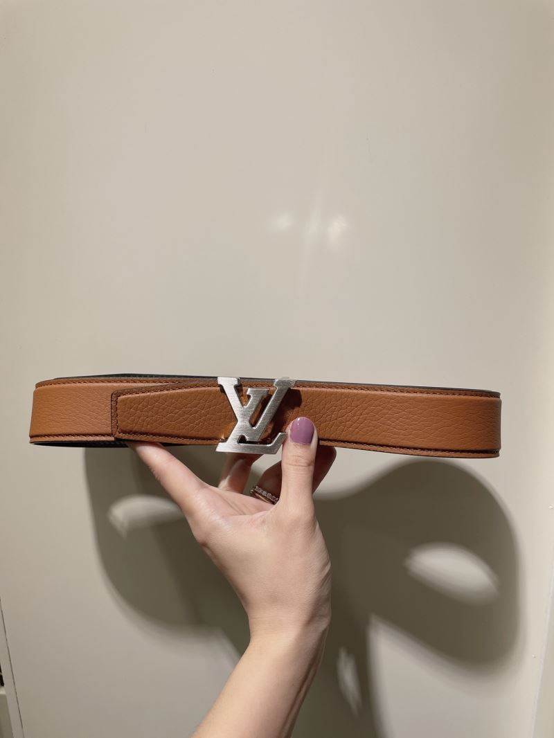 l0vis Vvtt0n belts